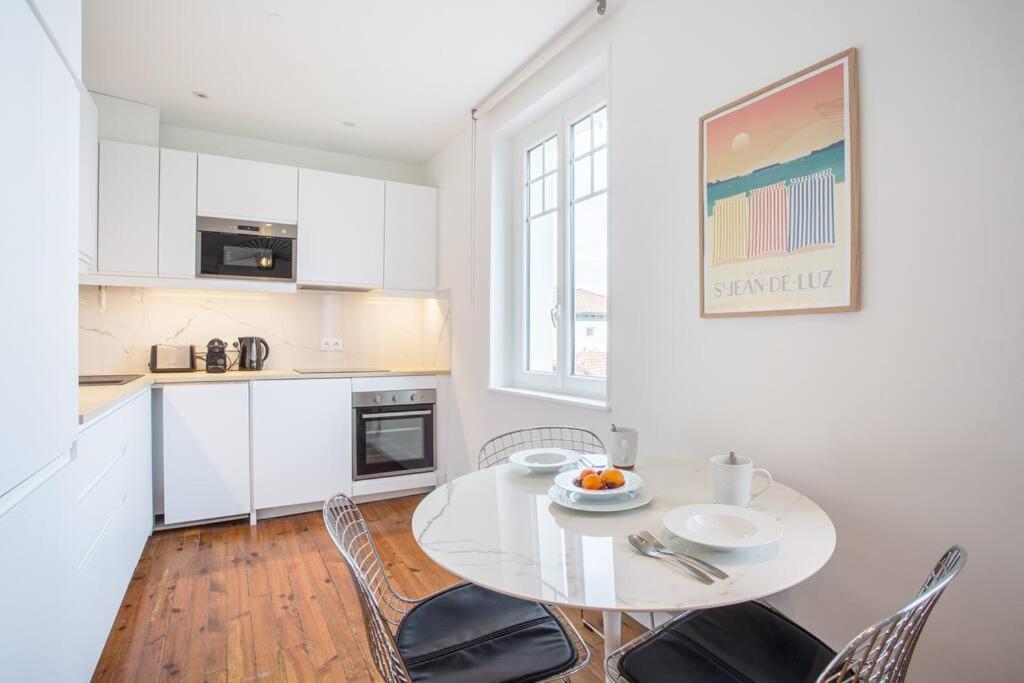 Appartement Rue Gambetta, Plage A 2 Min Saint-Jean-de-Luz Zewnętrze zdjęcie