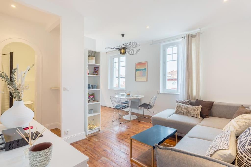 Appartement Rue Gambetta, Plage A 2 Min Saint-Jean-de-Luz Zewnętrze zdjęcie